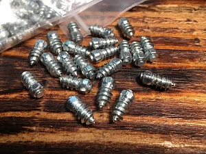 ШИПЫ ВКРУЧИВАЮЩИЕСЯ LWJX6*6-H15 (КОМПЛ., 100 ШТ.)